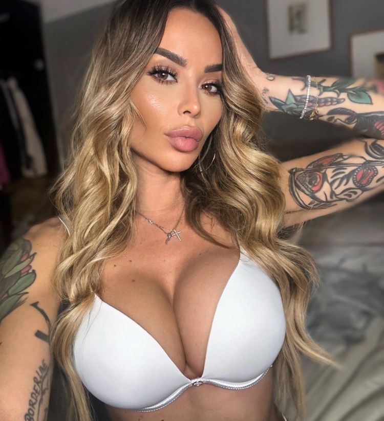 Best Daddy OnlyFans Accounts valeriamoxx