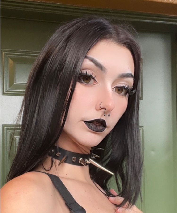 Best Gothic OnlyFans Accounts vampbbygirl