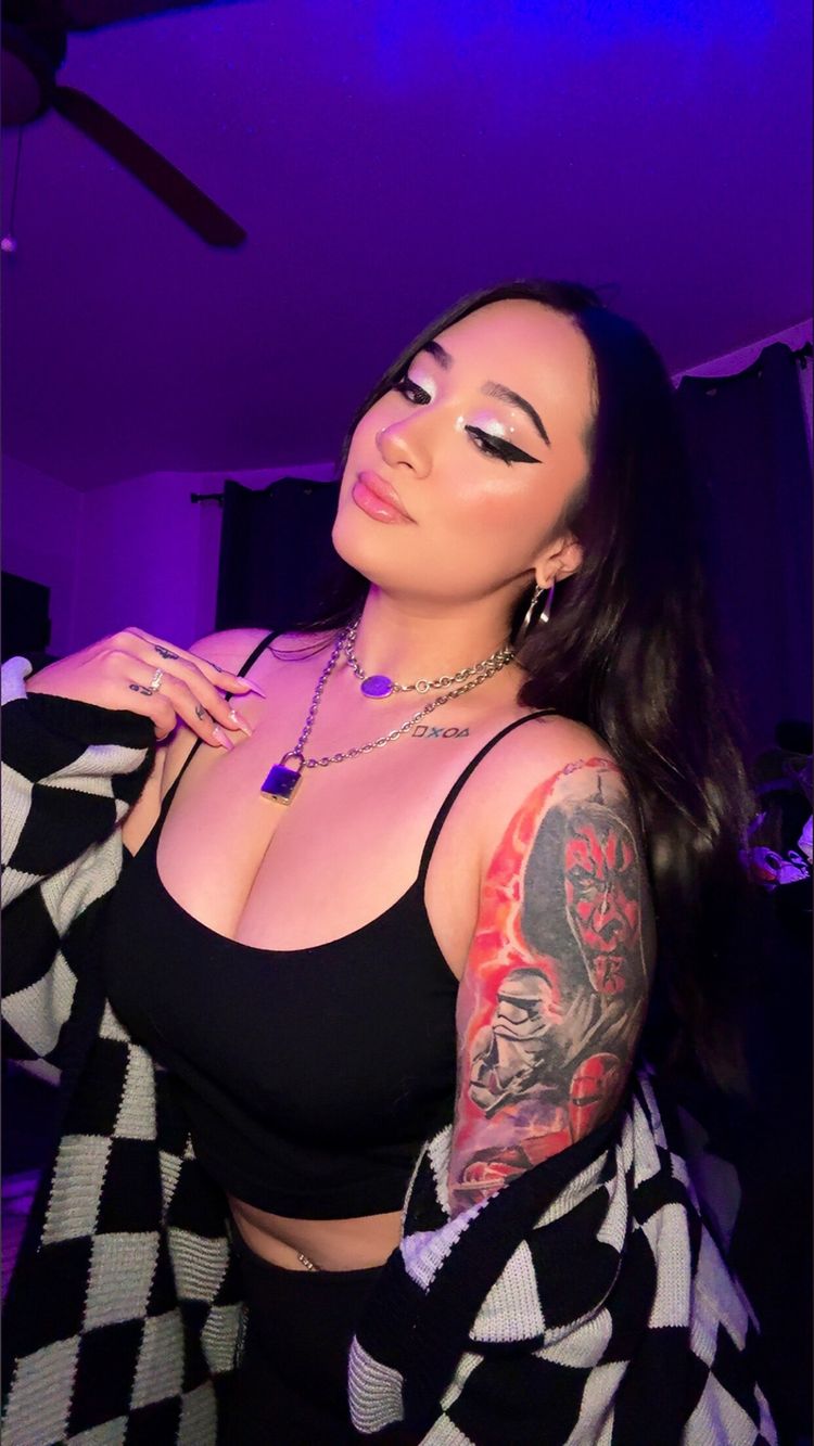 Best Lewd OnlyFans Accounts veronicarae