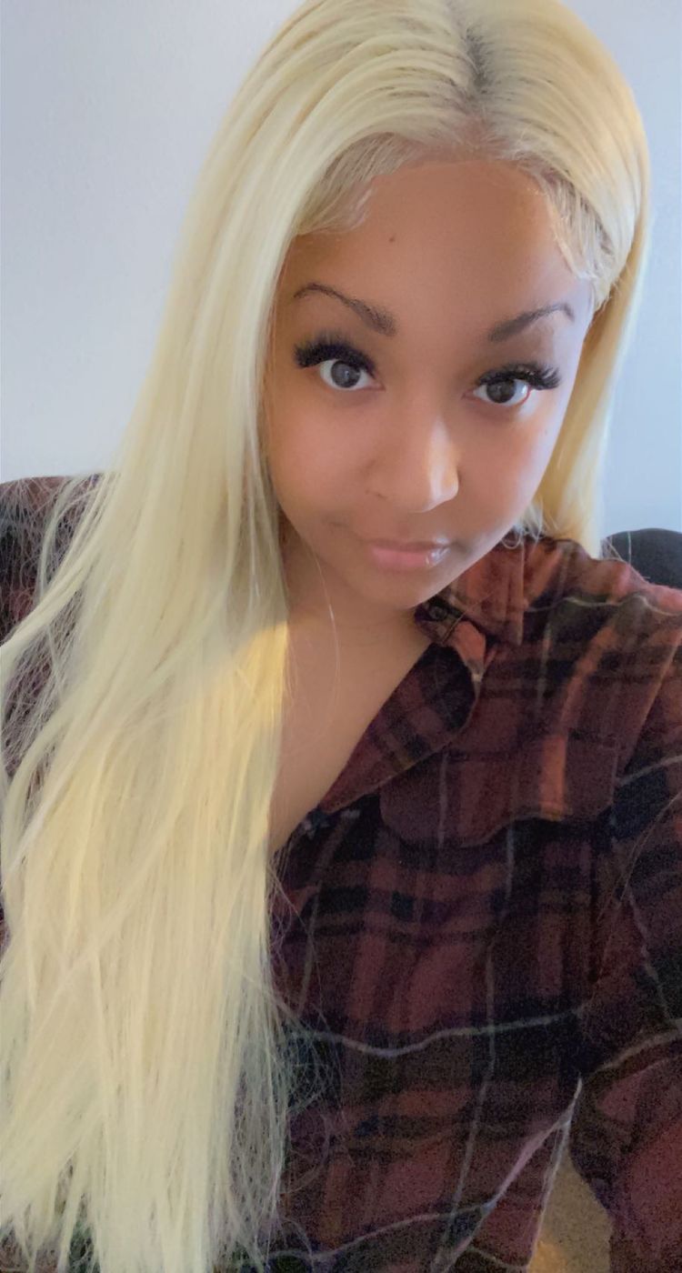 Best Gamergirl OnlyFans Accounts xfyekittyx