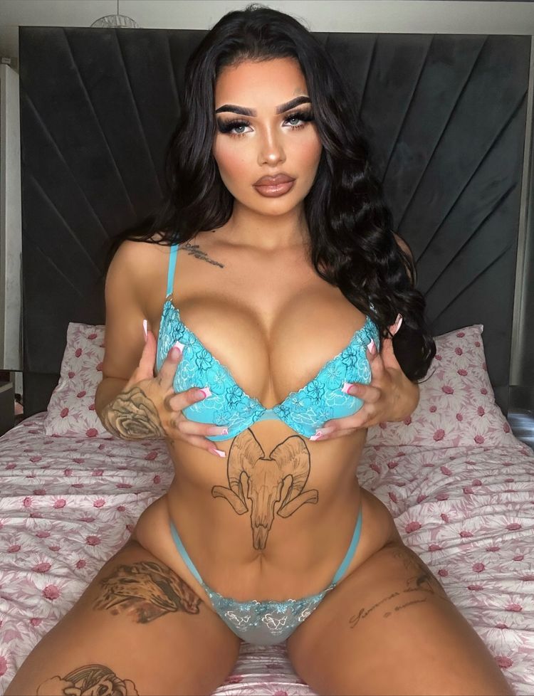 Best Snowbunny OnlyFans Accounts xgeorgiabyrnex