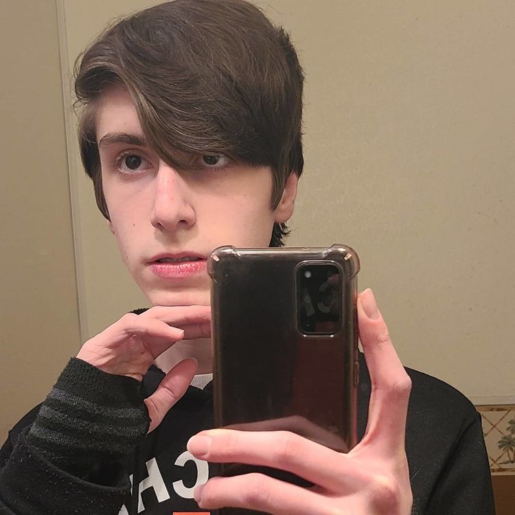 Best Crossdressing OnlyFans Accounts zachh.13